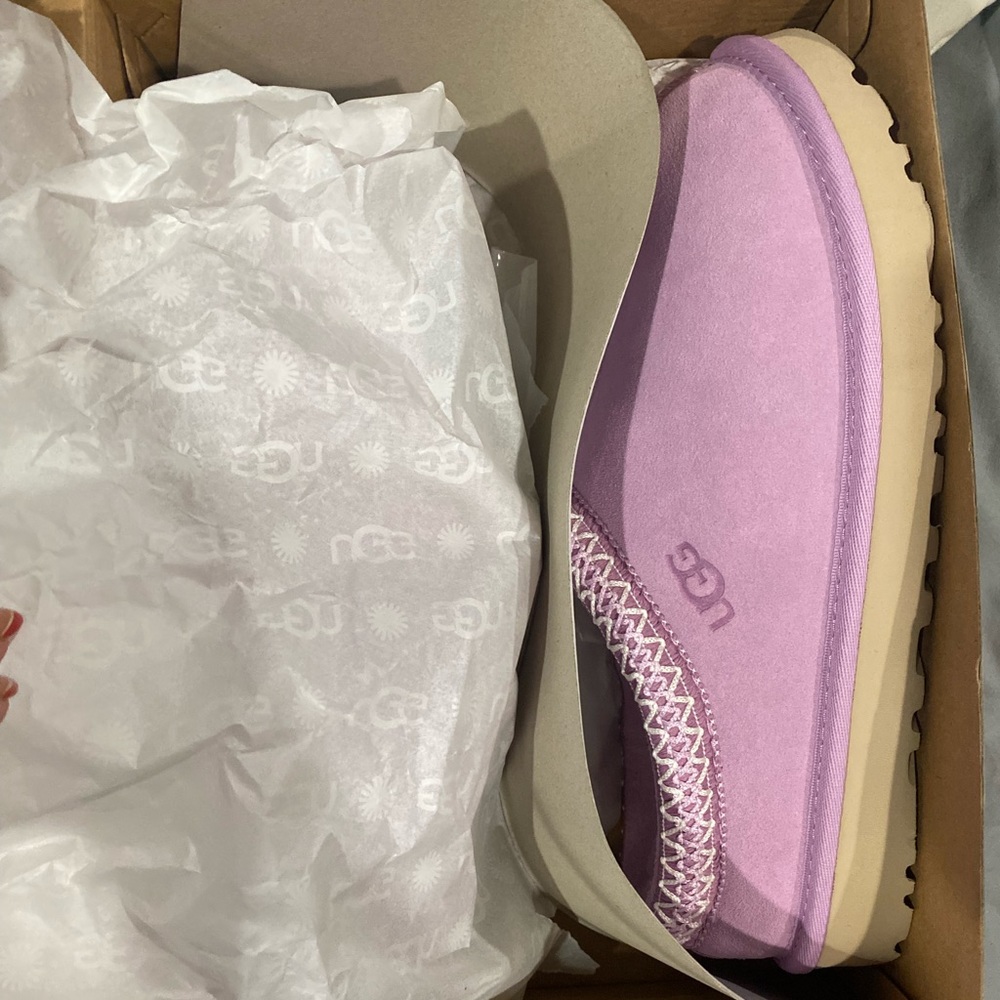 Brand new in box Ugg Tasman Slippers Womens size 9 pink